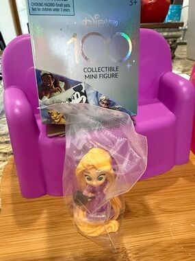 100 years Disney Rapunzel Mini Figure in Purple and Blonde